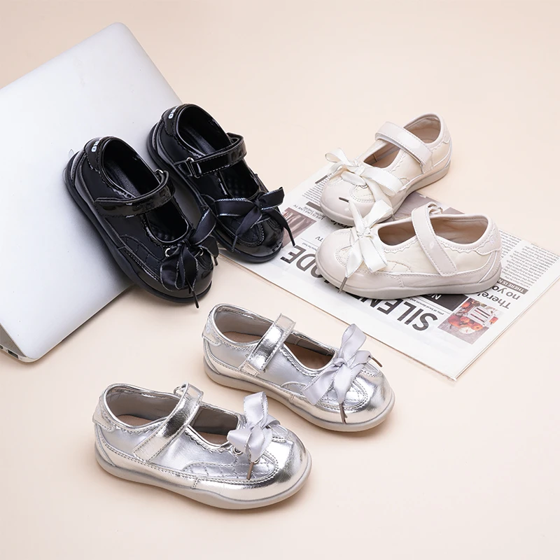 

Супермягкая подошва, обруч и вид, неглубокая балетная обувь для девочек на плоской подошве в корейском стиле, повседневная детская нескользящая универсальная обувь Мэри Джейн со шнуровкой спереди