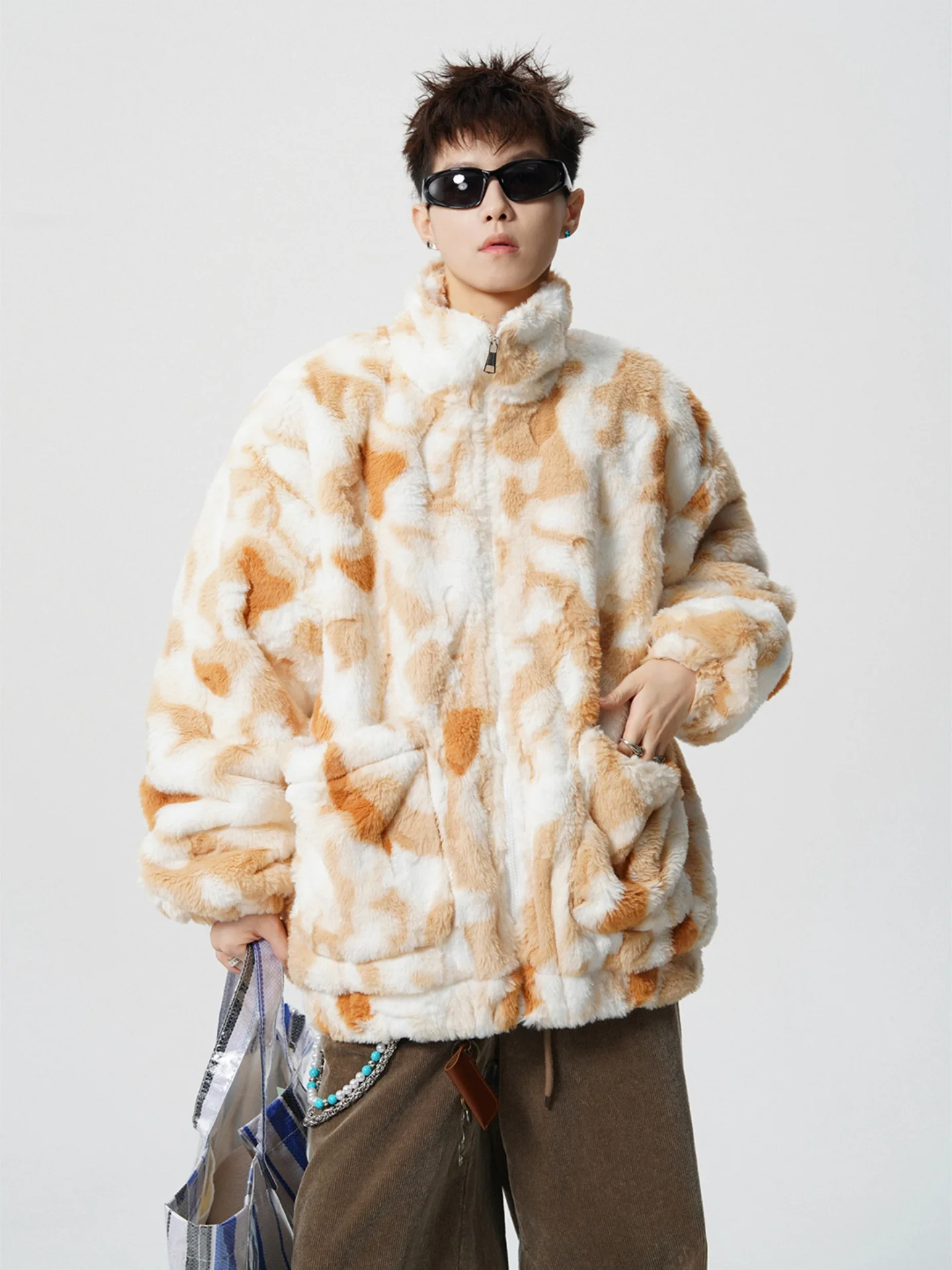 

Мужская зимняя куртка из овчины с утеплением, в американском ретро-стиле, с эффектом окрашивания, из овечьей шерсти, с воротником-стойкой, модная повседневная одежда