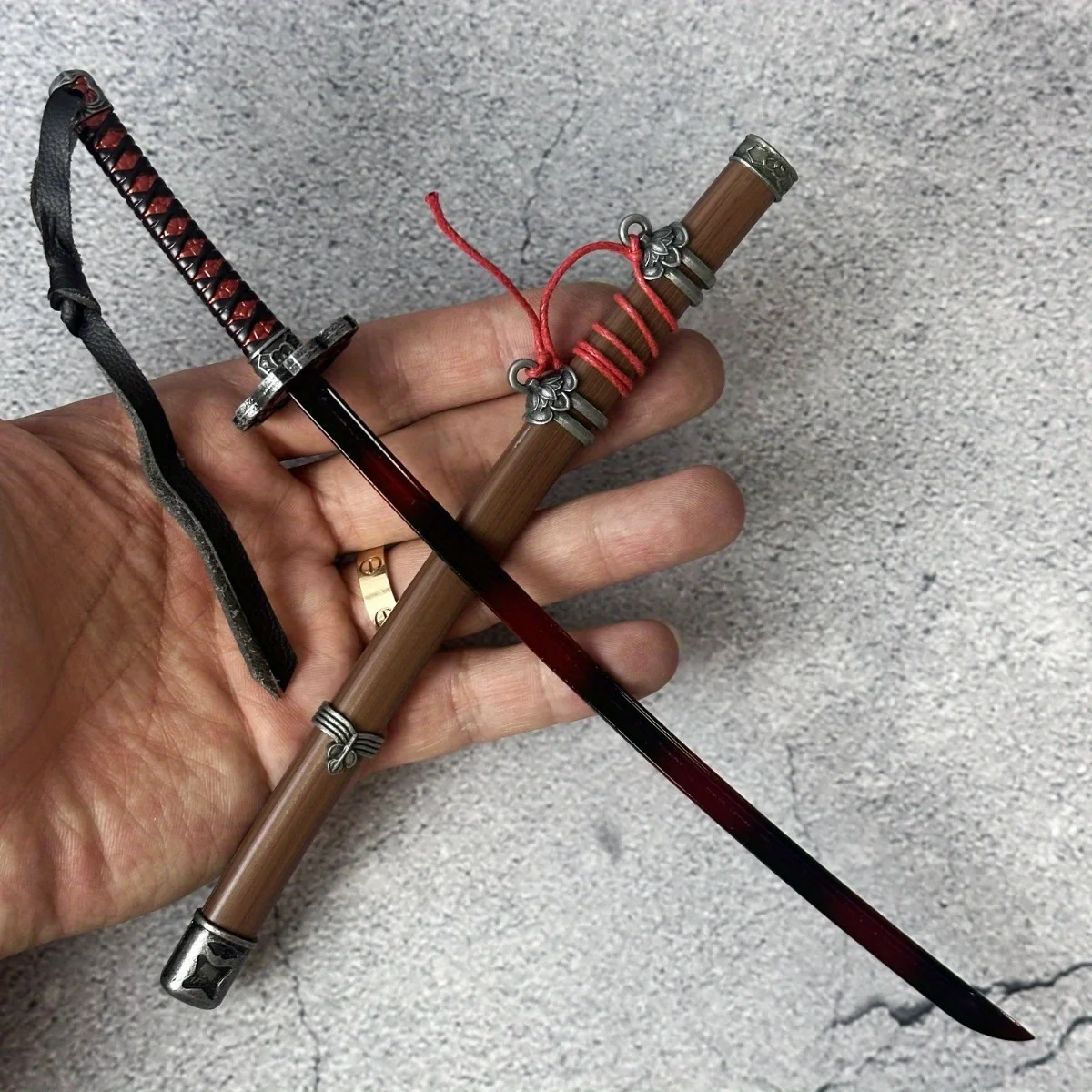 10 pouces Anime eau de javel Katana Aizen métal Ninja couteau lame Kurosaki Ichigo fausse épée taille réelle japonais Katana samouraï sabre cadeau