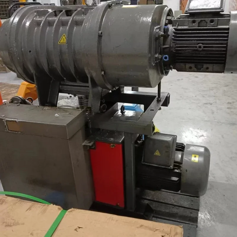 Vacuum E2M275 pump Vacuum E2M275 pump