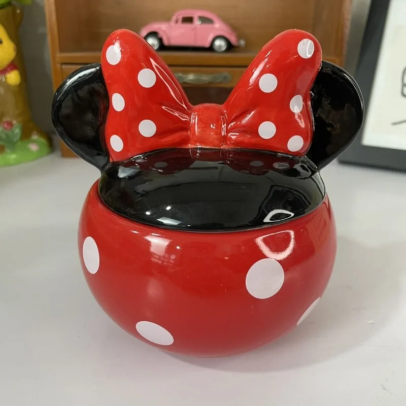 Disney Mickey and Minnie Dolls Cute Cartoon Ceramic Storage Jars Kawaii Model Toys Creative Home Ceramic Decorations Wholesale