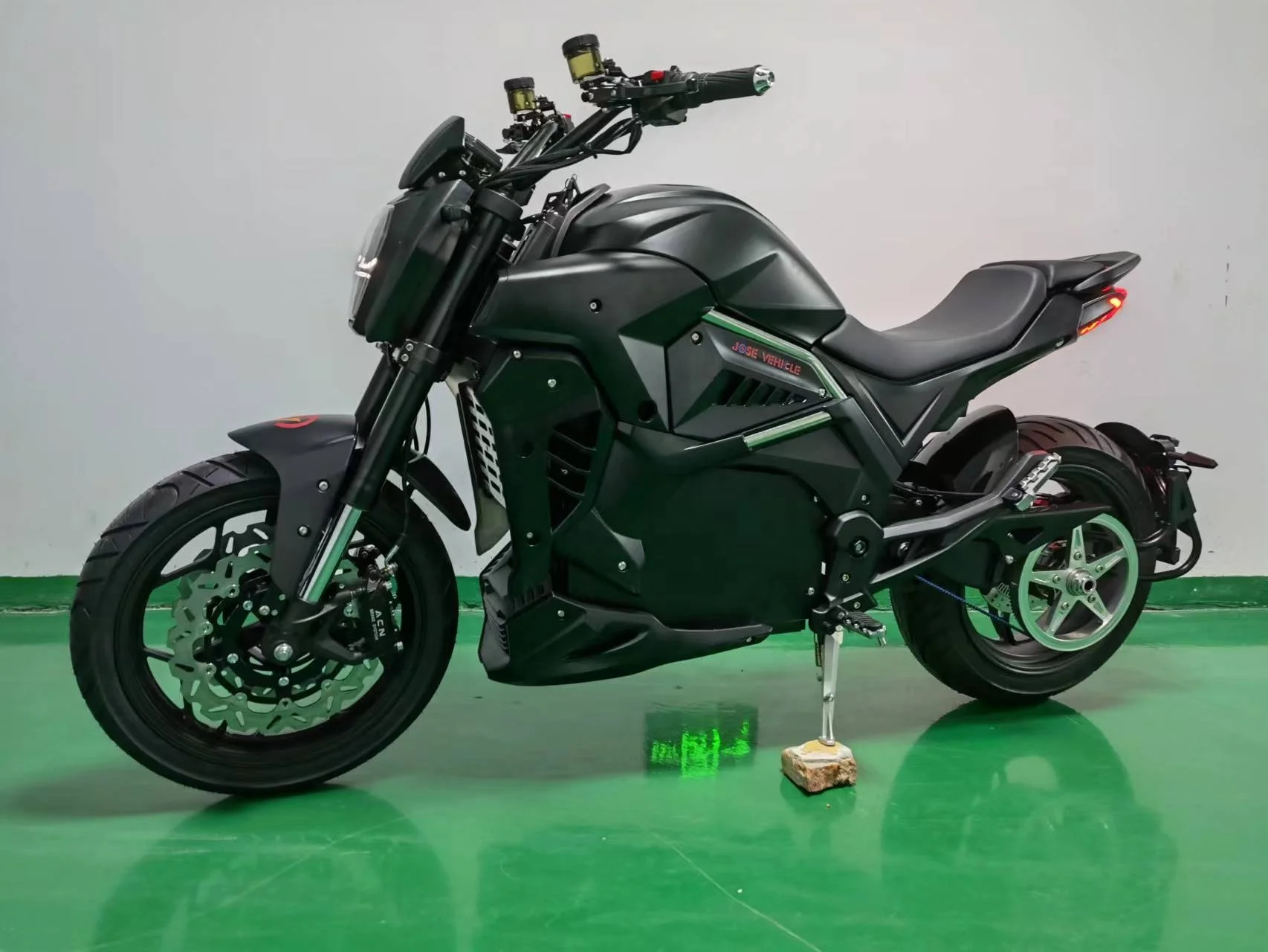  Factory Price 8000w Mid Drive Motor 150km/h Powerful Bike With Rear Single Arms Electric Motorcycle For Sale