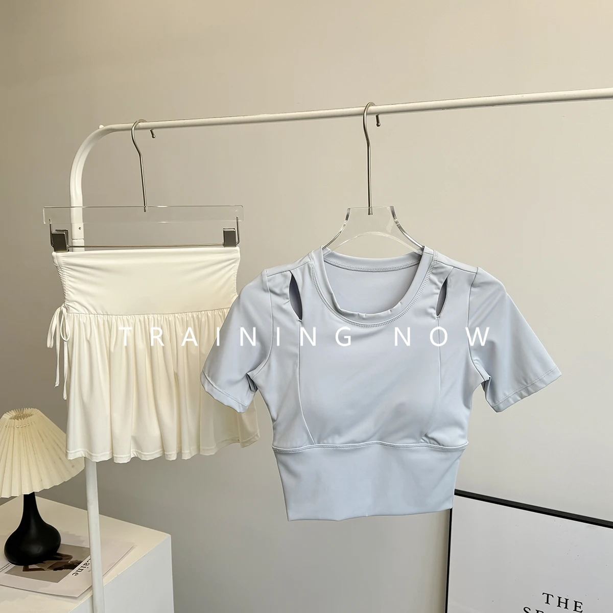 

Спортивный костюм для бадминтона для женщин, лето 2021, новый костюм для занятий пилатесом, йоги, быстросохнущая одежда для бега и фитнеса