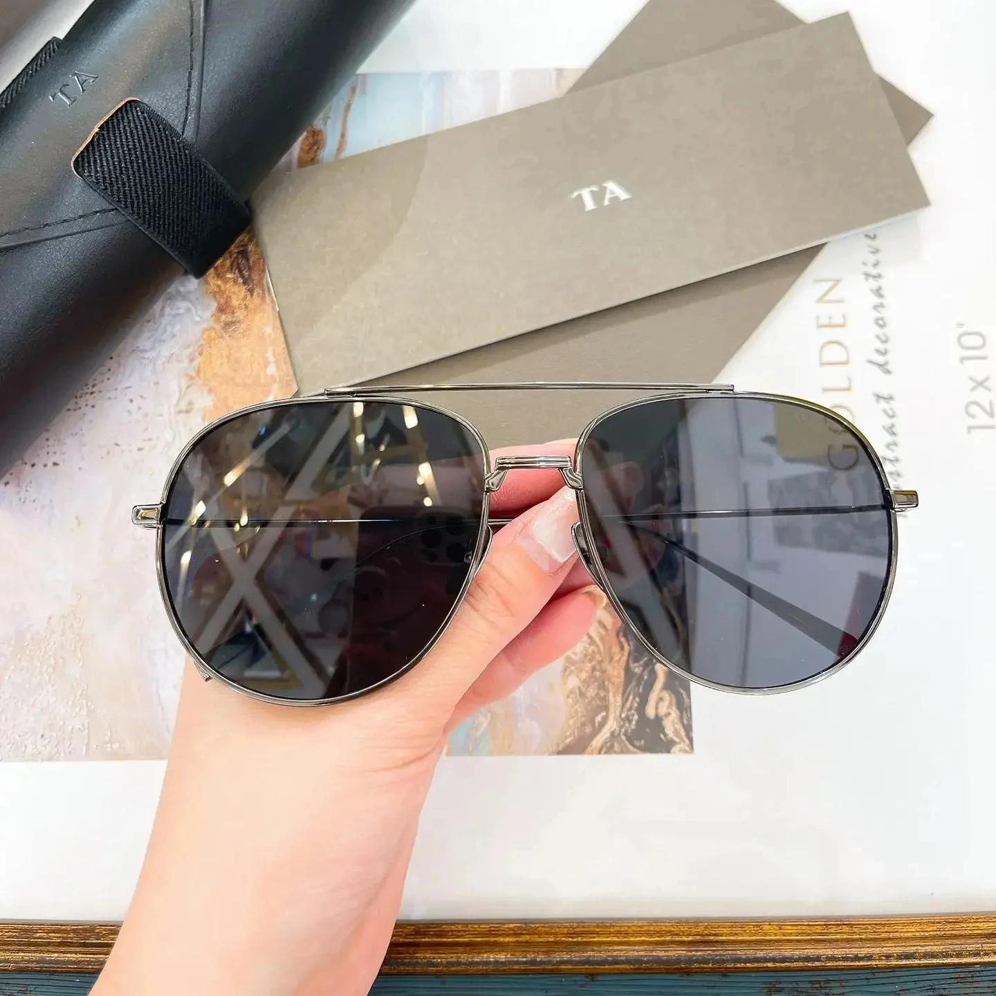 

Newest Brand Women Men Sunglasses Classic Leisure Luxury Alloy Frame For Unisex Eyeglasses For LIANGCHENDIT DT ARTOA.79 DTS161-A