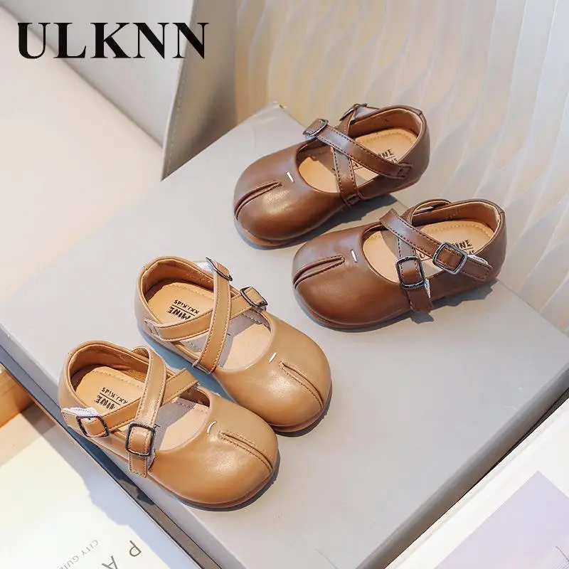 Princess Shoes For Girls 2023 Autumn New Anti Slip Single Shoes Children Lightweight Soft Leather Fashion Baby Single Shoe