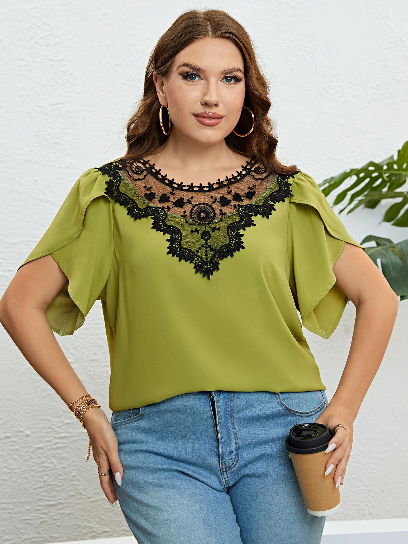 Summer Plus Size Women Clothing Solid Tie Back Contrast Lace O-Neck Blouses Fashion Short Sleeve Casual Loose Tops Blouse