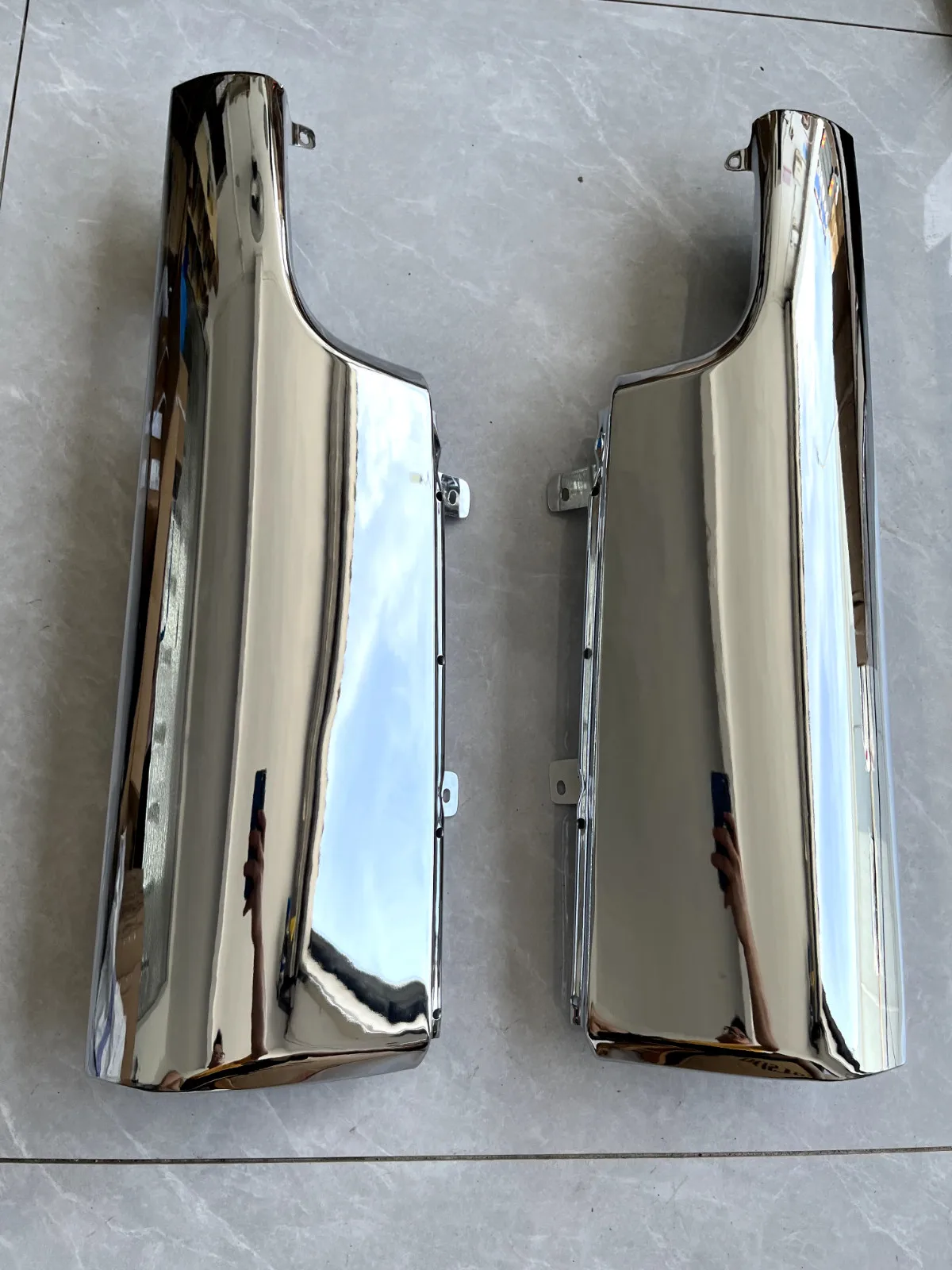 1 PAIR 2PCS FOR NISSAN DIESEL UD CONDOR TRUCK CHROME CORNER PANEL