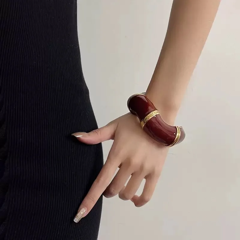 French Vintage Enamel Drop Oil Irregular Wave Opening Bracelet Simple Everyday Delicate Women Overlay Accessories Gift