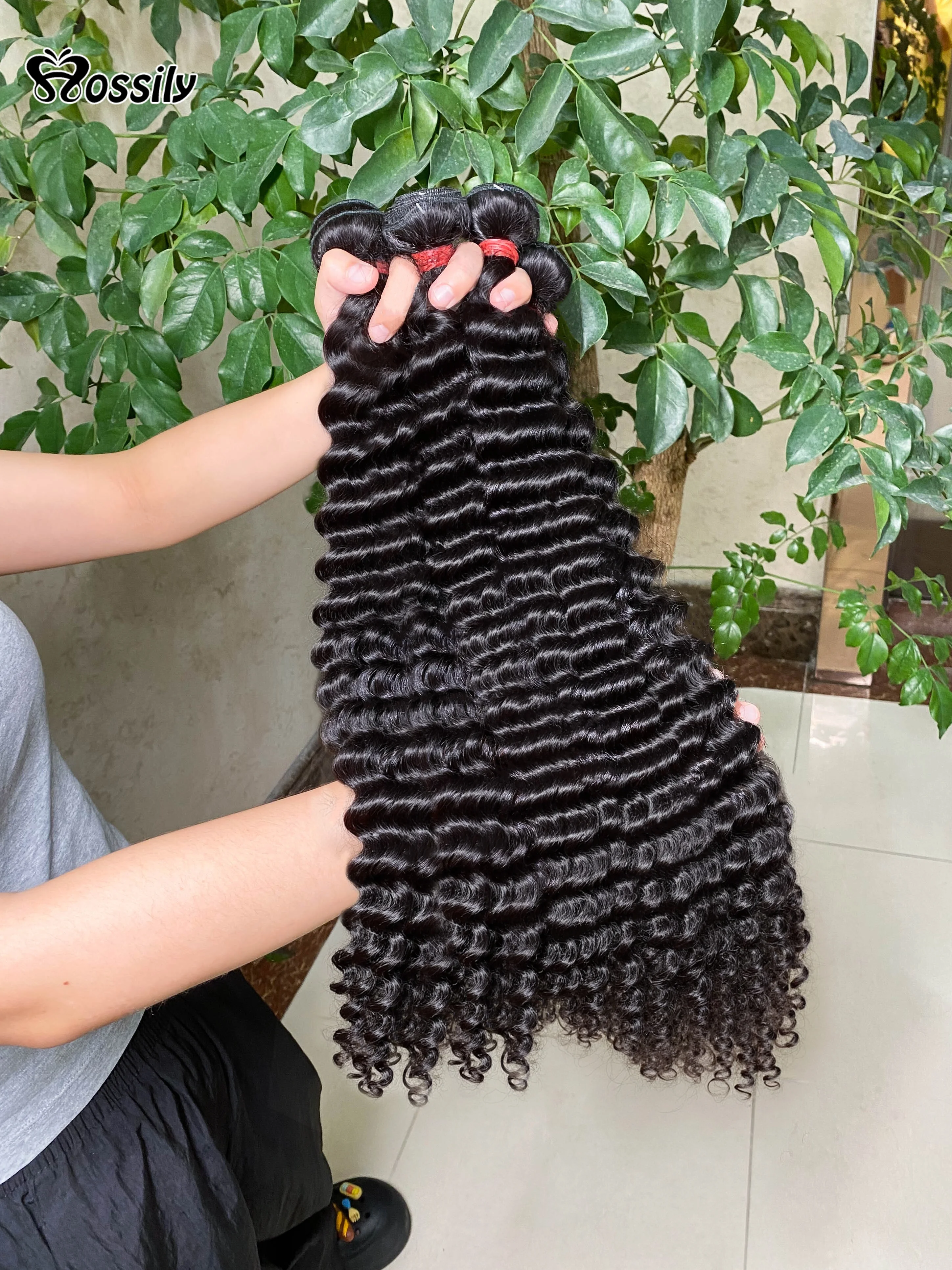 

Необработанные девственные необработанные пучки человеческих волос с глубокими волнами 30, 32 дюйма, бразильские плетения человеческих волос, вьющиеся пучки для женщин