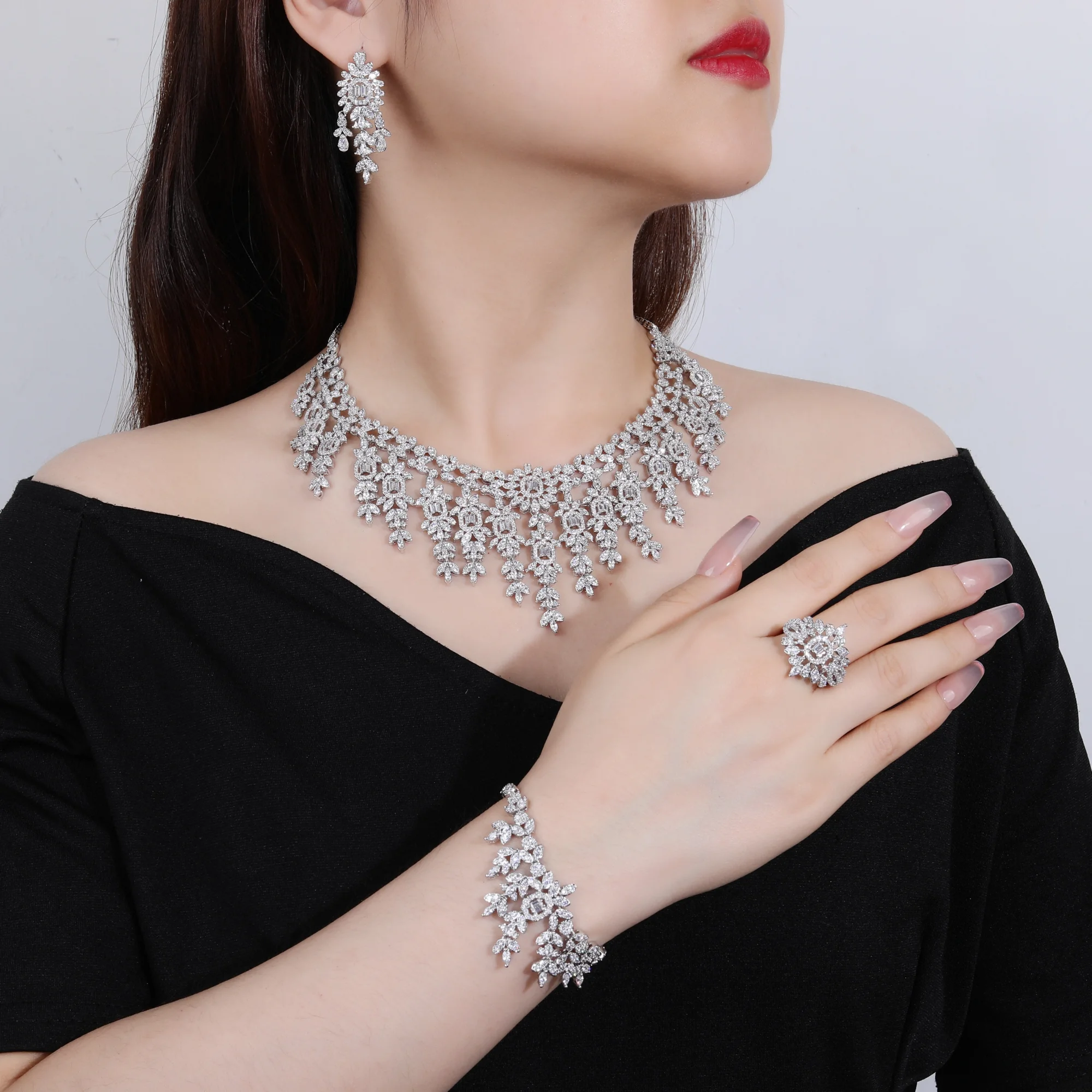 Classic Religious Design Jewelry Set Muslim Leaf Tassel Necklace Square Diamond Earrings Ring Bracelet Ramadan Party Eid al Adha