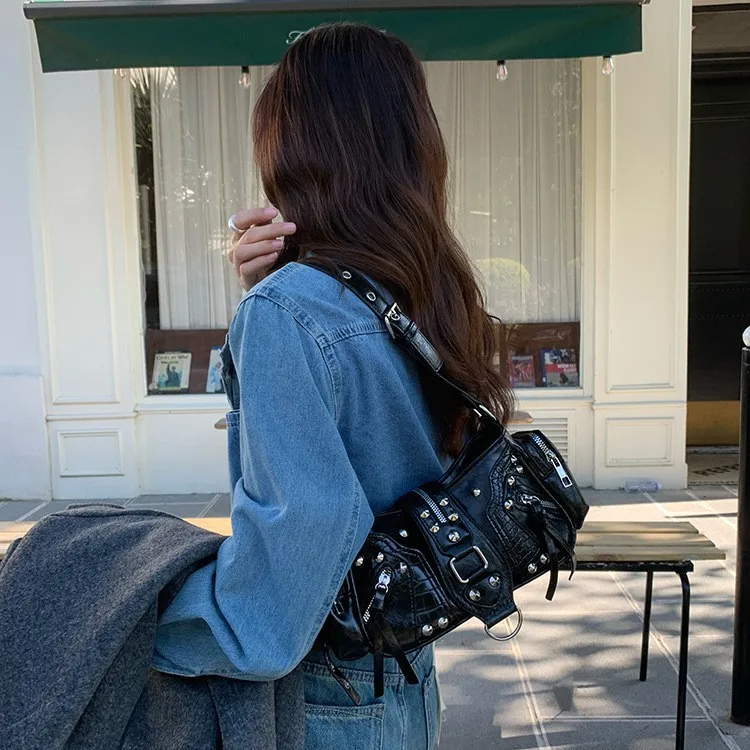 Fashion crocodile Shoulder Bag for Women Spice Girls Moto-styled Handbag Street Hip Hop rivet Female Armpit bag Designer Handbag