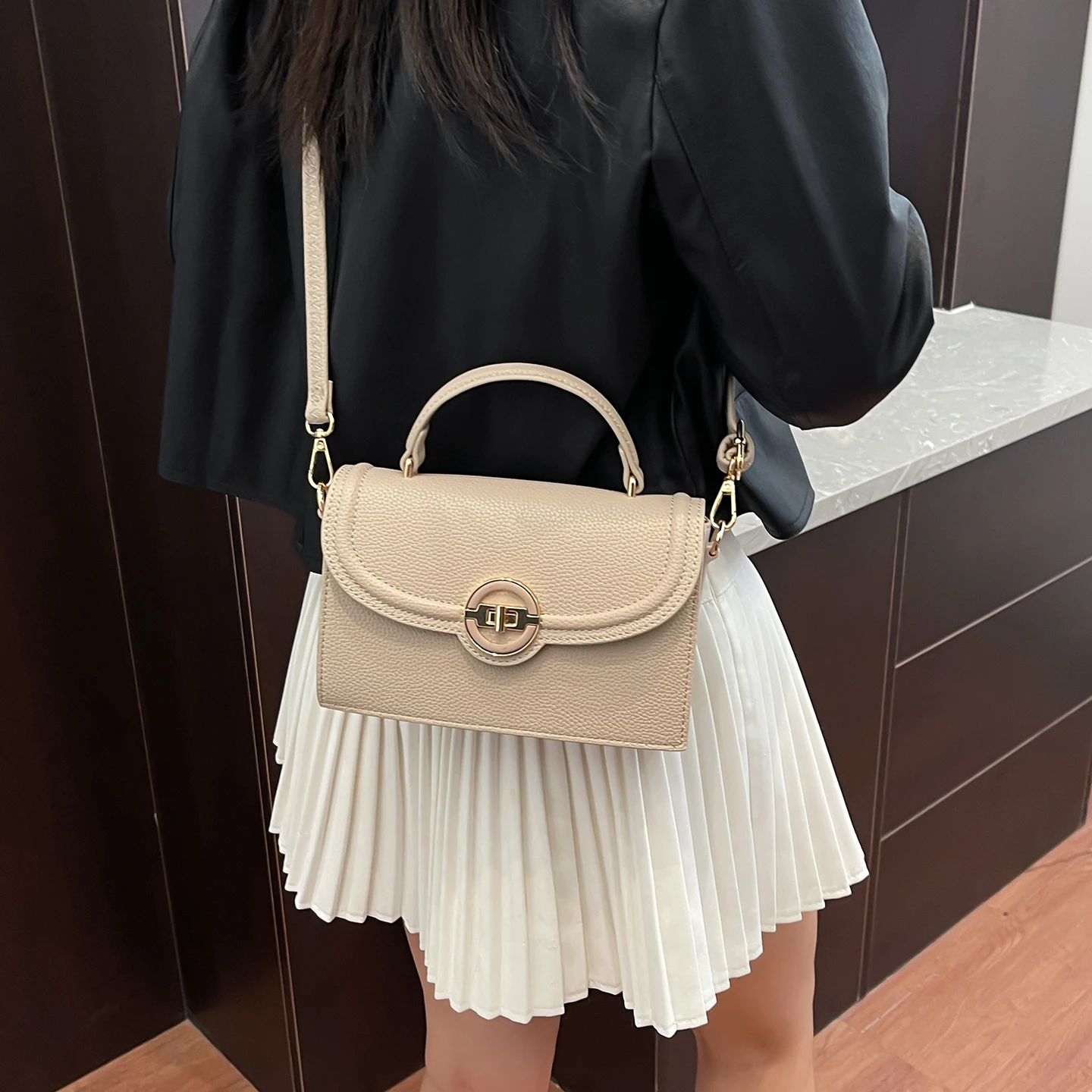 

Женская кожаная роскошная модная классическая дизайнерская сумка через плечо Элегантная сумка через плечо для современной городской одежды