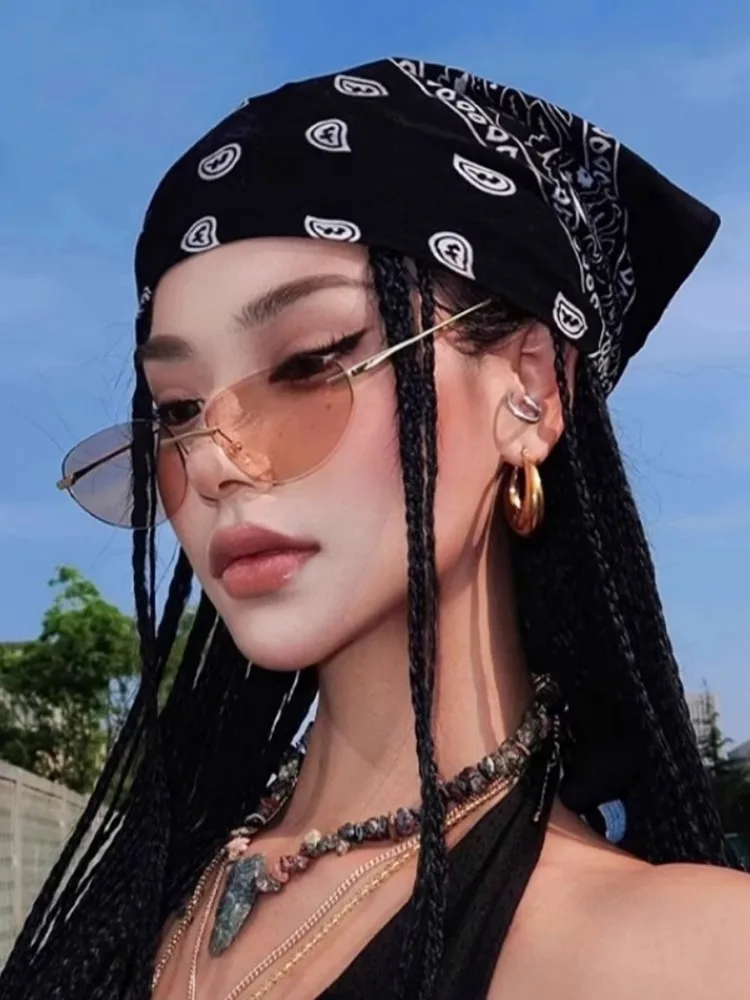 ربطة شعر نسائية عصرية بتصميم زهرة الكاجو على طراز Y2K ميلينيوم بانك، عصابة رأس أنيقة بأسلوب الهيب هوب، قبعة دائرية للتبادل ال... #2