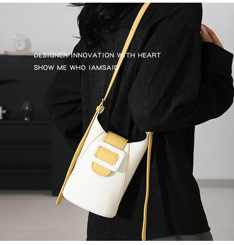 Popular Mobile Phone Bag Female 2024 New Korean Chic Sweet Shoulder Bags Fashion Mini-contrast Light Messenger Bag Women