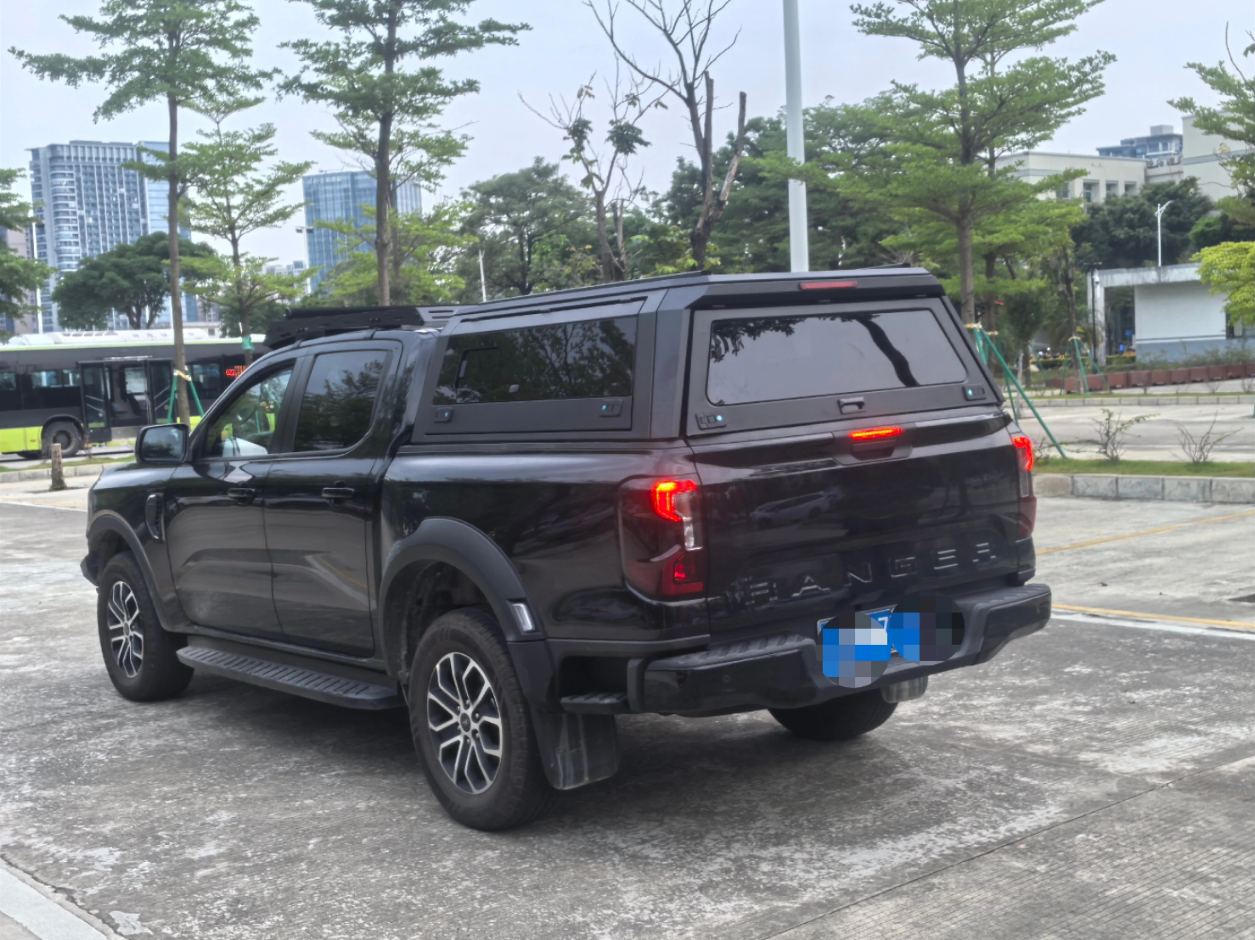 High-Quality Custom Aluminum Pickup Canopy | Universal High Cap Truck Cover | Fit  F150 | Ideal for Cargo & Exterior Protection