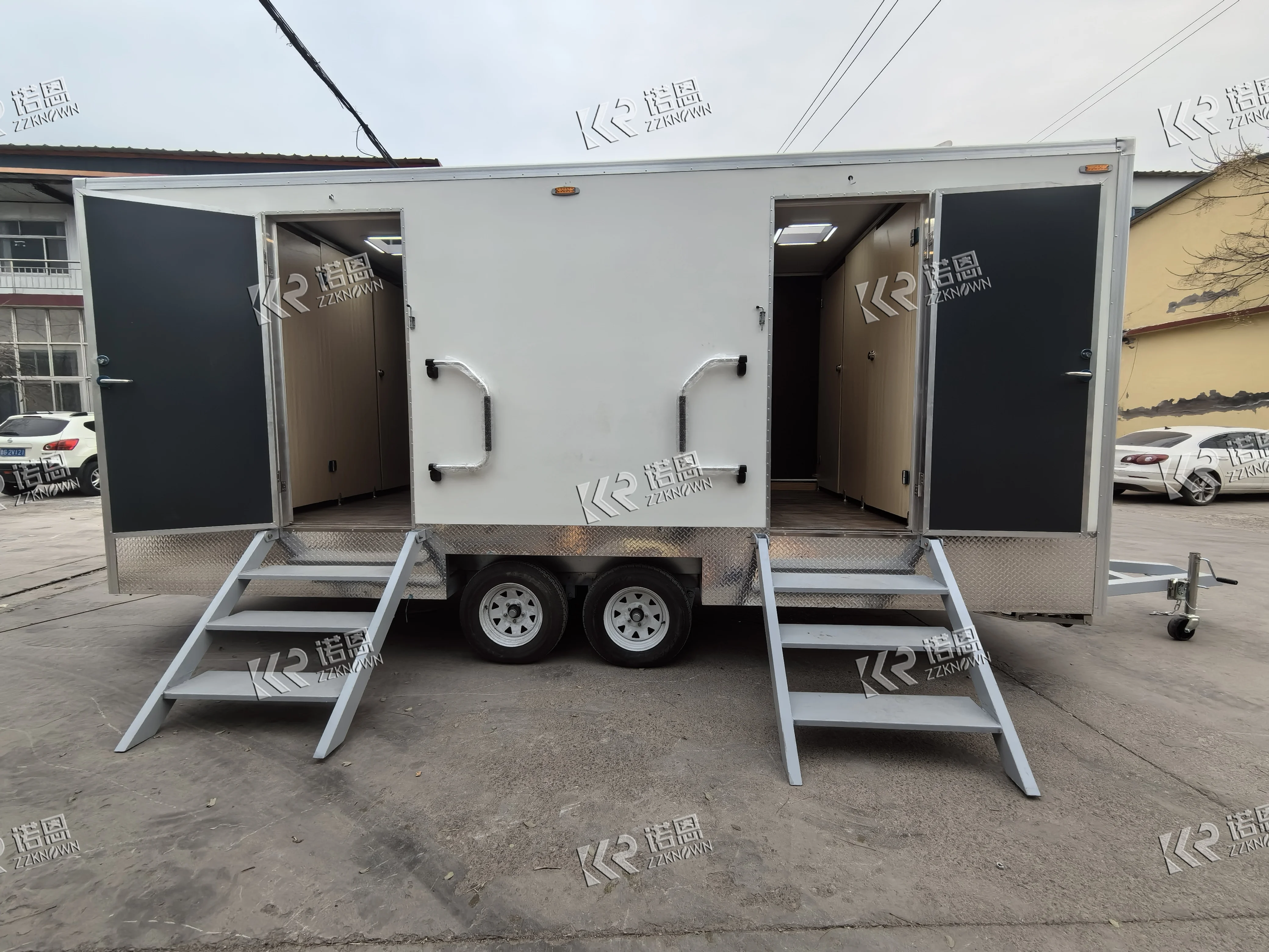 DOT Certified Public Portable Restroom Trailers Shower Mobile Toilet Trailer Luxury Bathroom with Urine Container