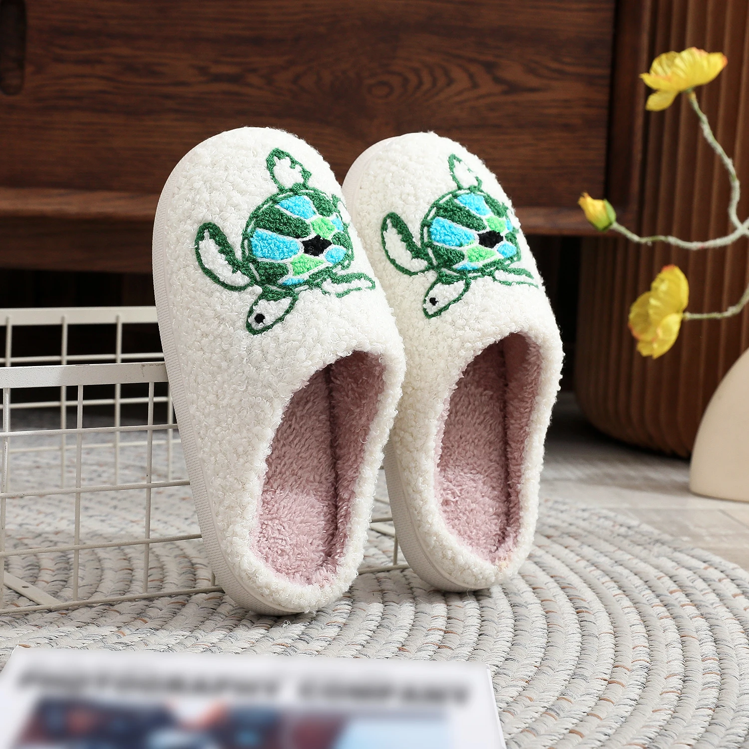 Marine Animal Turtle Pattern Embroidery stuffed Home Platform Cozy Furry Cotton Slippers, Cute Warm Non-Slip Indoor Slippers, Personality Gift Men Women Can Wear