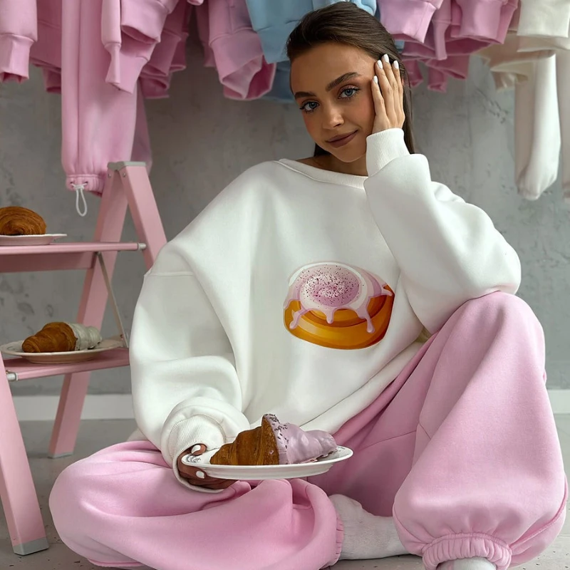 TARUXY Fashion Cake Printed Sweatshirt Women Loose Long-Sleeved Round-Neck Autumn Commuting Pullover Sweatshirt Female Clothing