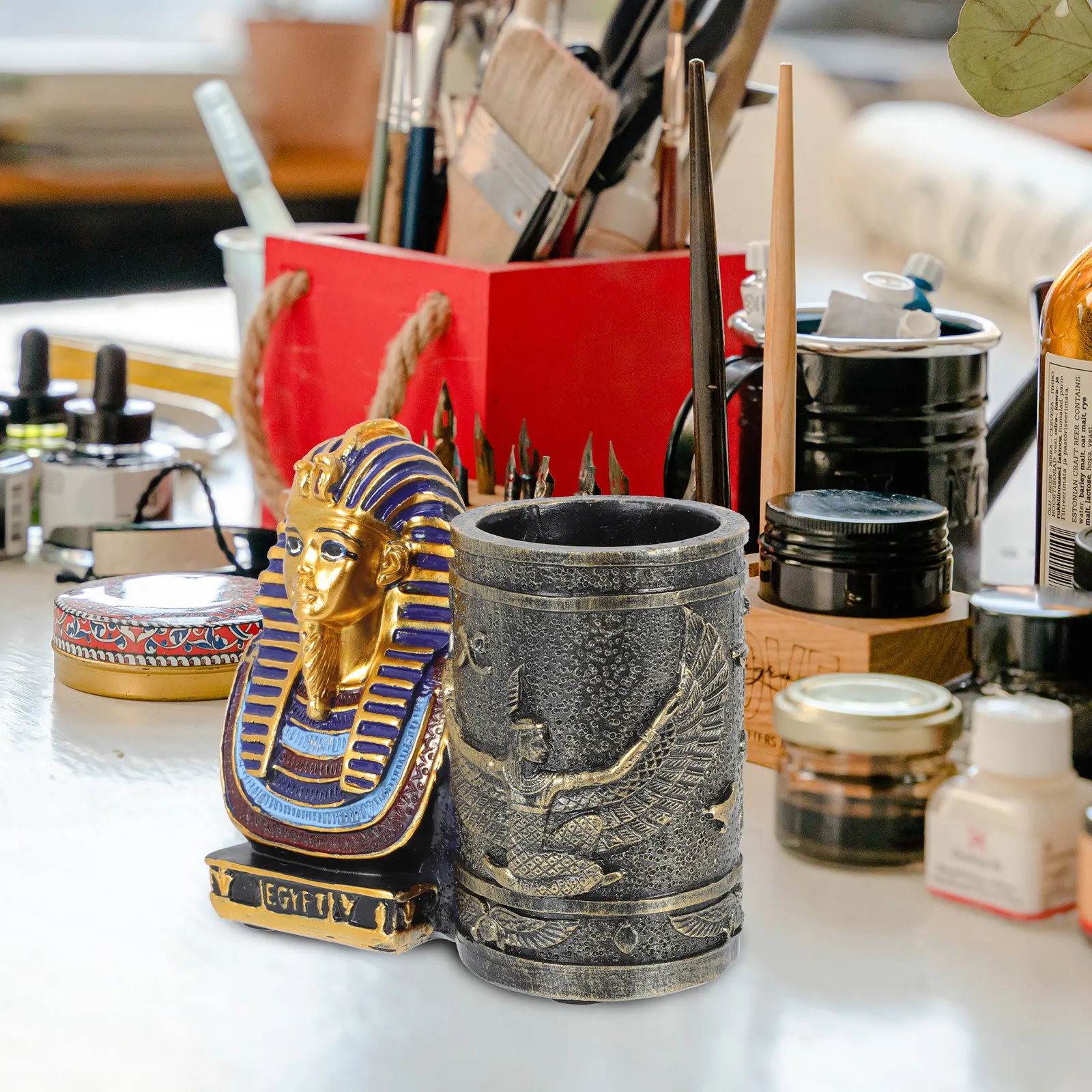 

1Pcs Egyptian Pharaoh Pen Holder Resin Desktop Pen Holder Student Office Decorative Storage Box Creative Design