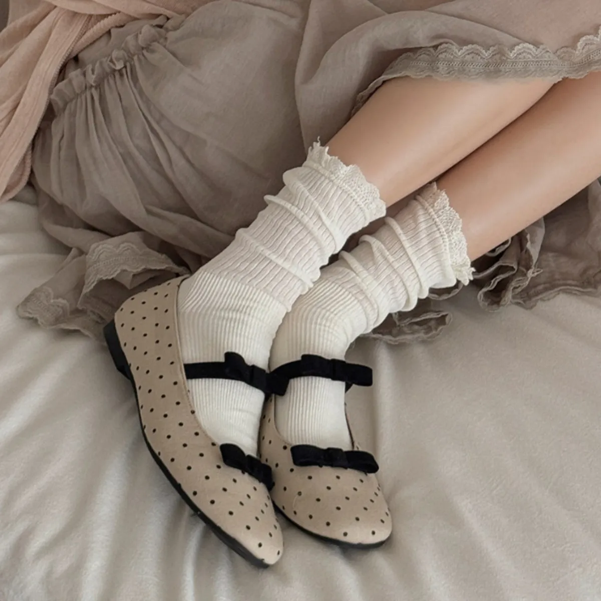 New Lace Ruffle Socks Women Spring and Autumn Retro Medium Tube Socks JK Japanese Solid Color Ballet Style Cotton Long Socks Sox