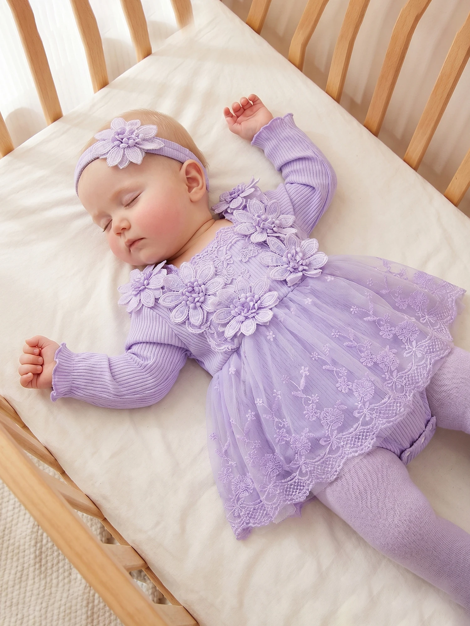 

Cute Baby Girl 2 Piece Set Lovely Bowknot Embellished Short Sleeve Round Neck Bodysuit and Pants with Headband