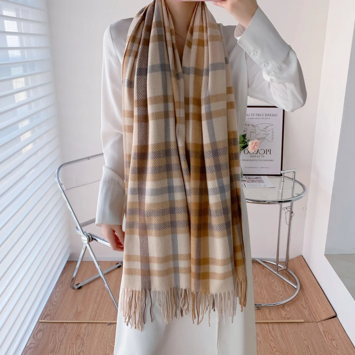 2024 Cotton Scarf Luxury Brand Designer Plaid Print Head High Quality Handkerchief Shawl Women Foulard Fashionable Wrap T411