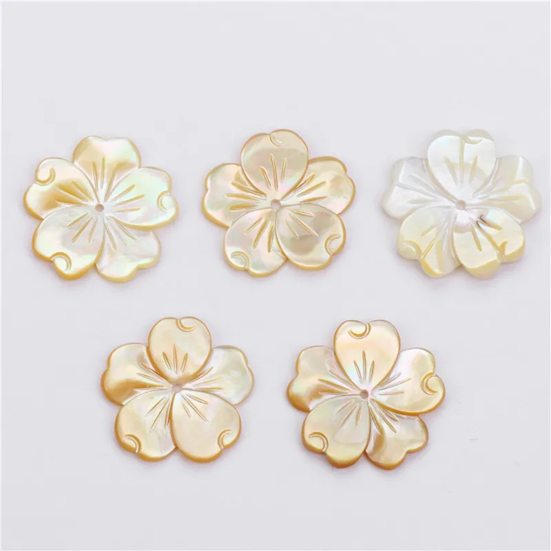Natural Pearl Shell Flower Carved High Quality Mother oF Pearl Shell Flower Charms for DIY Jewelry Making Accessories Decor.