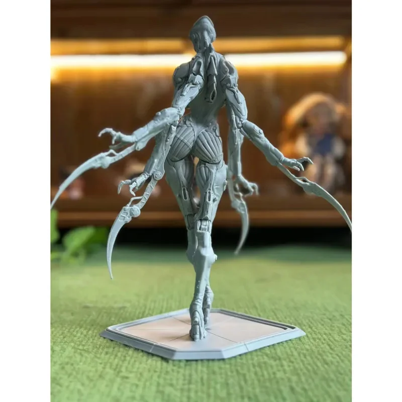 INSECTOIDS MN T15 Unpainted Model Four Bladed Mantis Queen Unpainted Resin Model GK Mold Tabletop Ornament Birthday Present