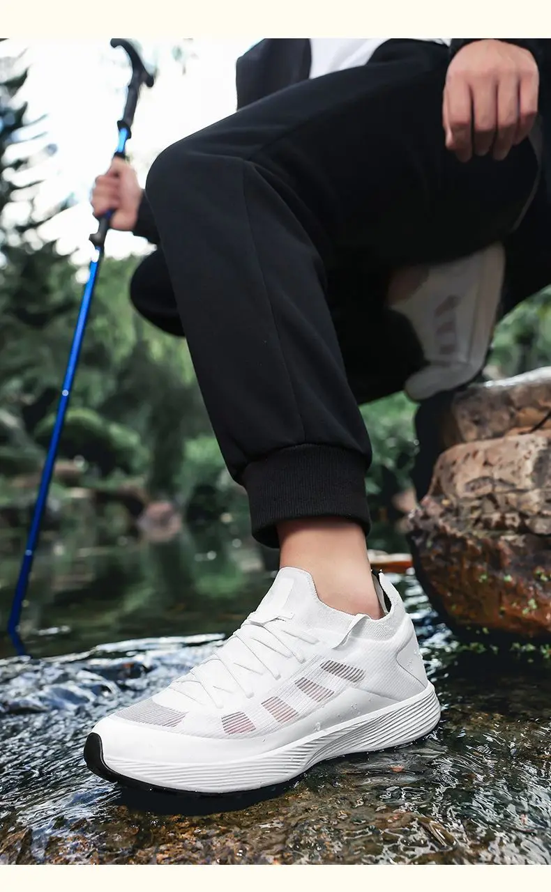 Women's athletic shoes Mesh breathable Casual running shoes Summer 2025 Jogging walking shoes Women's thick-soled athletic shoes