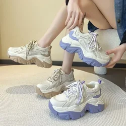 Lightweight Sports Running Shoes for Women 2024 Thick Bottom Spring New Mesh Campus Style All-match Casual Trendy Shoes