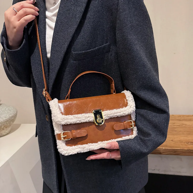 

2025 new winter fashionable casual and retro small square bag luxury design shoulder bag winter women's cross-body bag