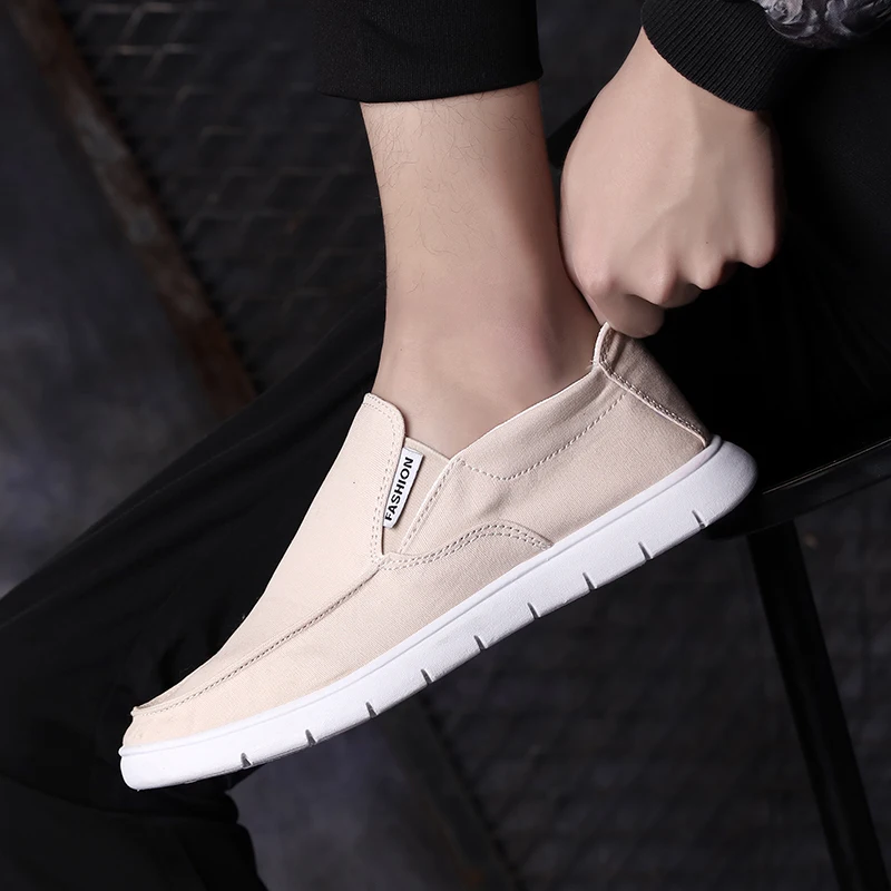 Summer breathable canvas shoes new men\'s versatile flat bottomed casual shoes lazy shoes soft and comfortable fabric work shoes