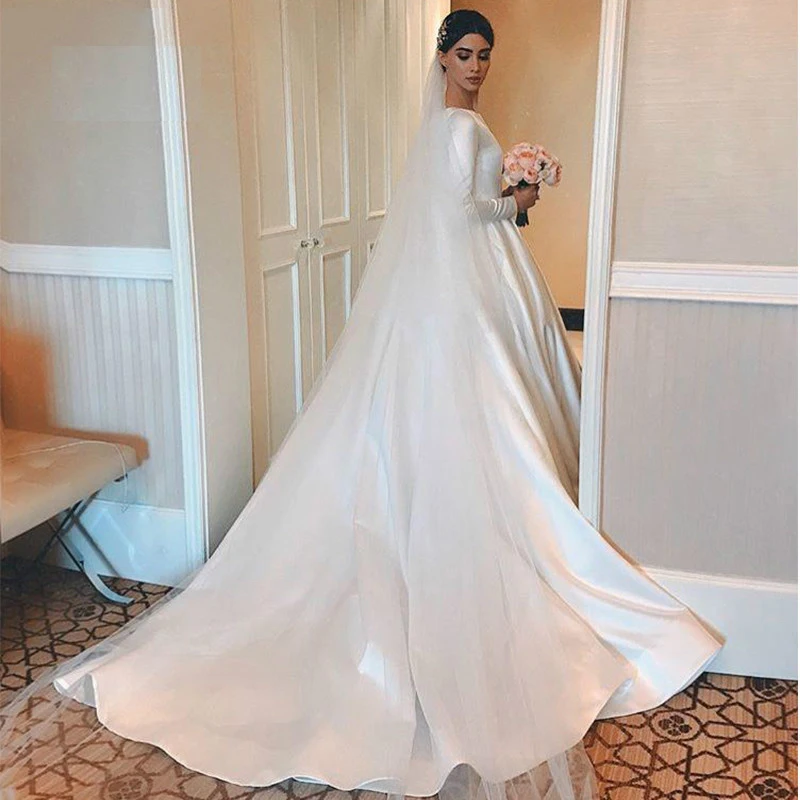 Abiti da sposa personalizzati Abito da sposa semplice vintage in raso bianco maniche lunghe Abito da sposa principessa Abito da sposa personalizzato