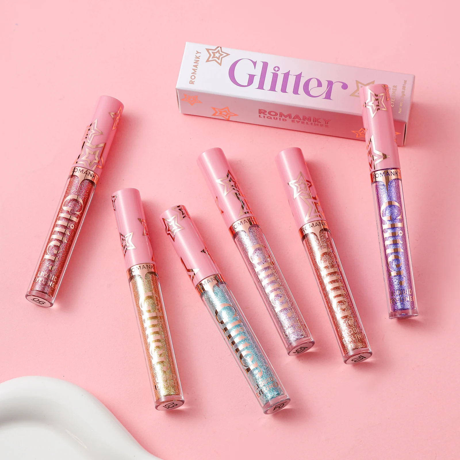 グリッターリキッドアイライナーペンシルフラッシュ眩しいアイシャドウ真珠光沢のあるアウトラインペン長期的な汚れなし女性のメイクアップギフト