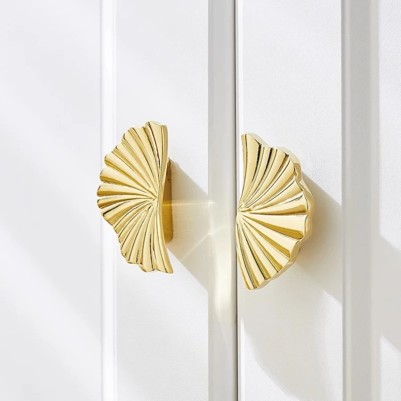 Lotus Leaf Brass Handles for Furniture Luxury Handles for Cabinets and Drawers Hardware Fitting Knobs and Decorative Handles