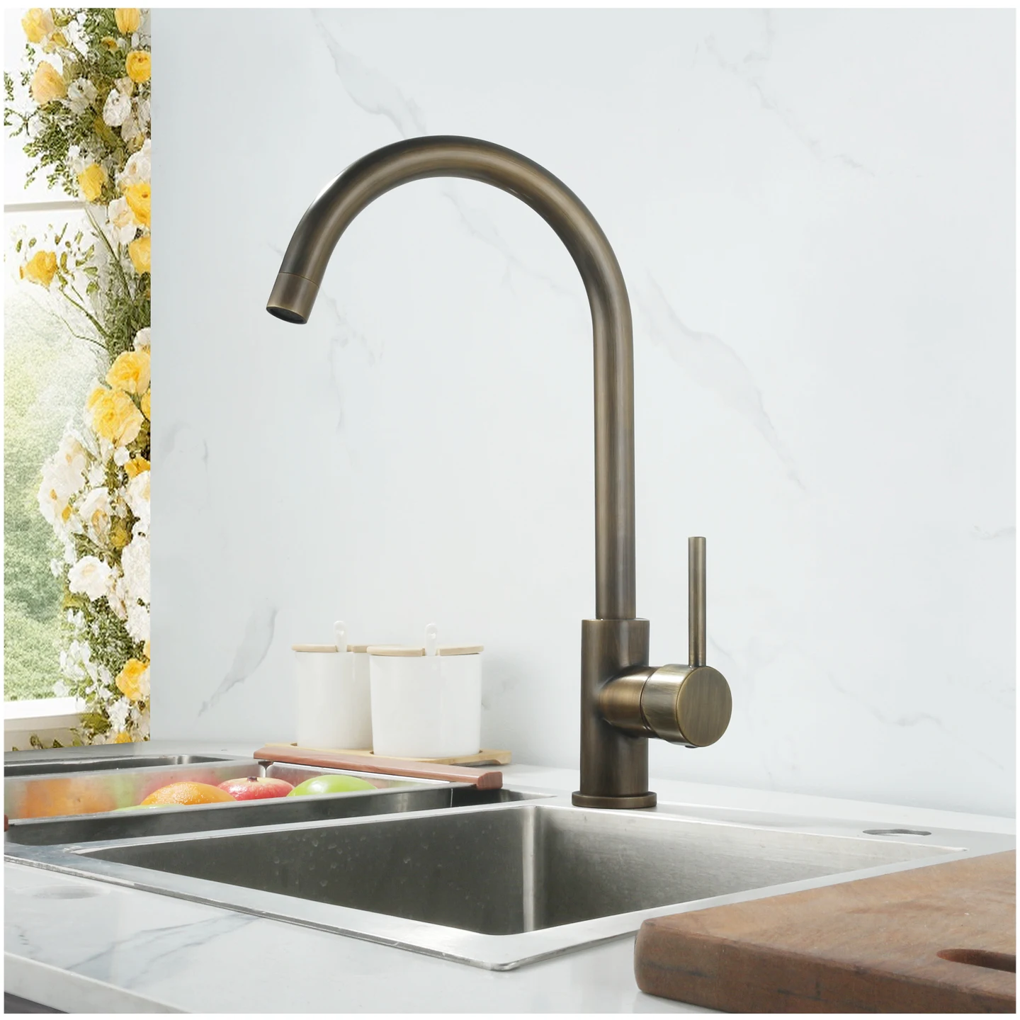

Deck Mounted One Hole Kitchen Sink Faucet Hot and Cold Mixer Taps Single Handle Rotatable Vessel Sink Faucet Antique