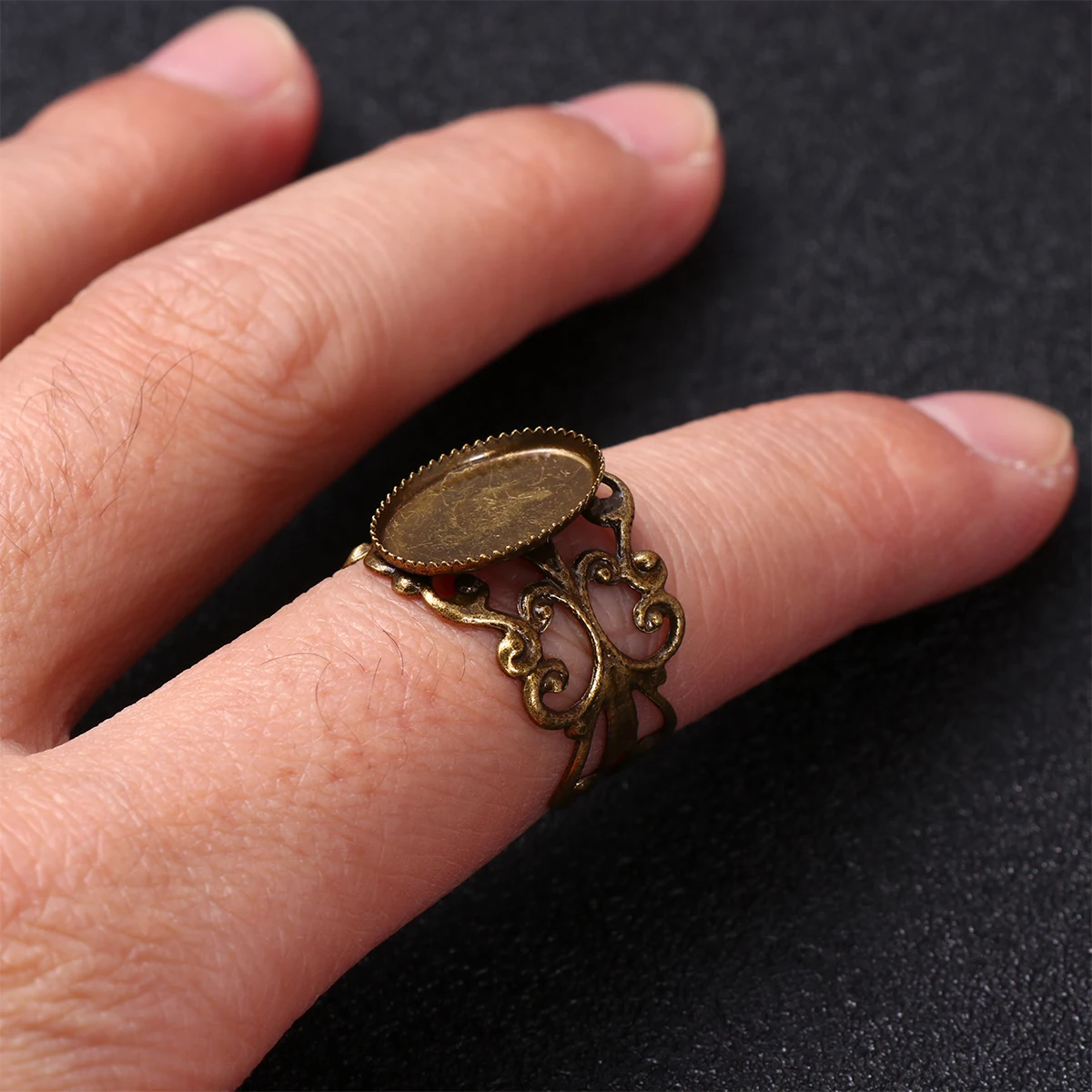 

10 шт. 18X14 мм поднос для колец в форме цветка, металлический держатель для ювелирных изделий из смолы, ретро-подставка для колец, кофейный цвет, прочные компактные серьги