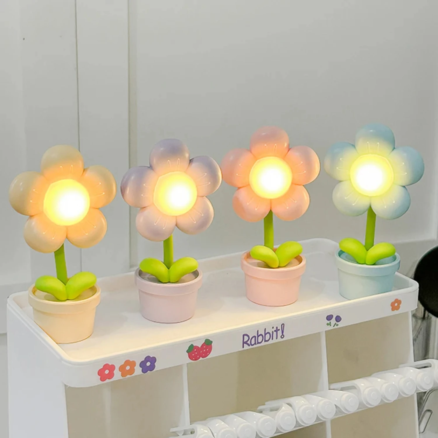 

Mini LED Flower Night Light Cute Small Table Lamp Desktop Ornament Bedside Bedroom Ambient Lights Children Toy Holiday Gift