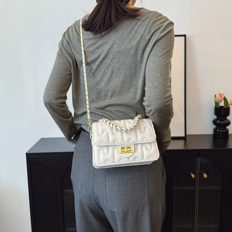 

2025 Women's Diamond Chain Bag - Trendy Exquisite Design, Luxury Versatile Shoulder Messenger Bag