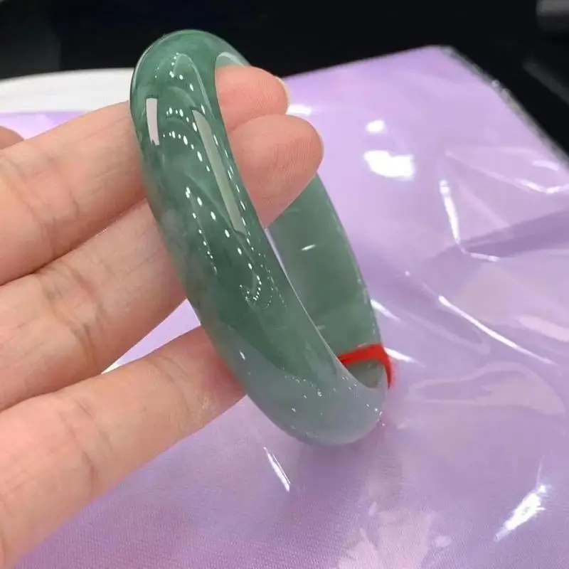 Myanmar natural old mine for women, A-grade high floating green jadeite bracelet with floral patterns, ice