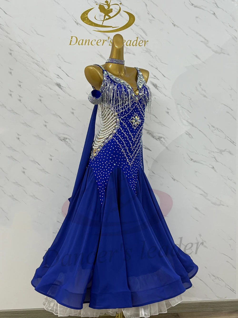 

Латинский танец AB Stone Женский взрослый детский элитный индивидуальный заказ с жемчужной талией Современная юбка Черное платье для выступлений в бассейне Samba