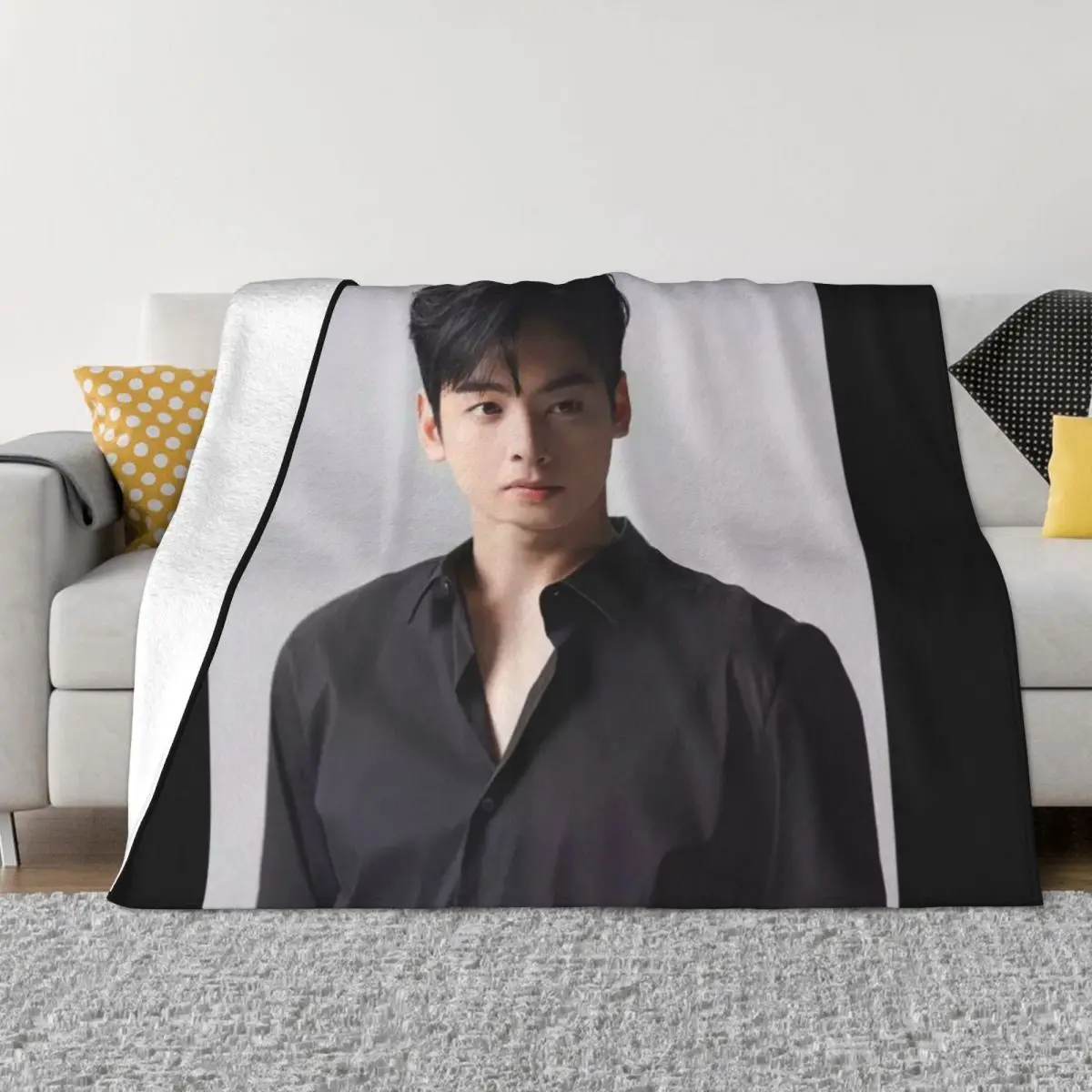 Cha Eun Woo - V9 Throw Blanket Camping sofa Moving Blanket Sleeping Bag Blanket