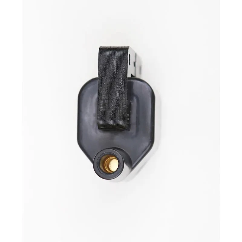 Ignition Coil MD104696 MD113551 FOR Mitsubishi Pajero 2.5L 2.6L 2.8L 3.0L 3.5L Daewoo Matiz Ford Fiesta Focus Kuga Hyundai