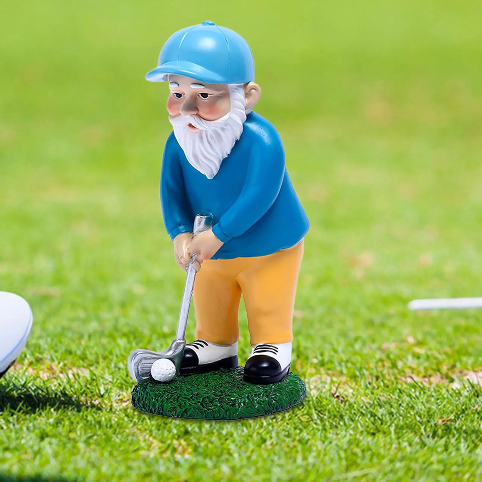 Golfing Garden Statue Dwarf Sculpture Resin Mini Gnome Figurine Golf Playing Figure for Golf Club Shelf Living Room Bookcase