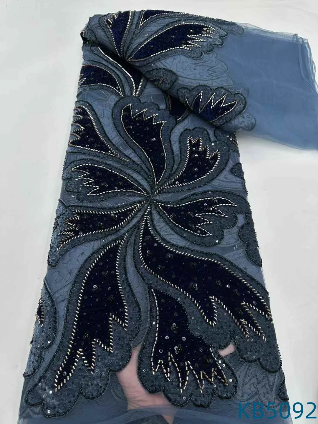 Tessuti di pizzo di maglia francese con perline di velluto africano Tessuti di pizzo di tulle nigeriano con paillettes ricamate in pizzo per abito per party di matrimonio KB5092
