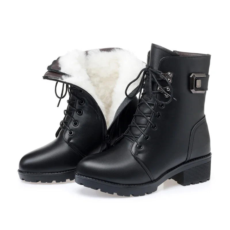 Stivali da neve invernali da donna in vera pelle nuova lana calda antiscivolo di lusso da donna stivaletti neri tacchi spessi Plus Size 43 donna