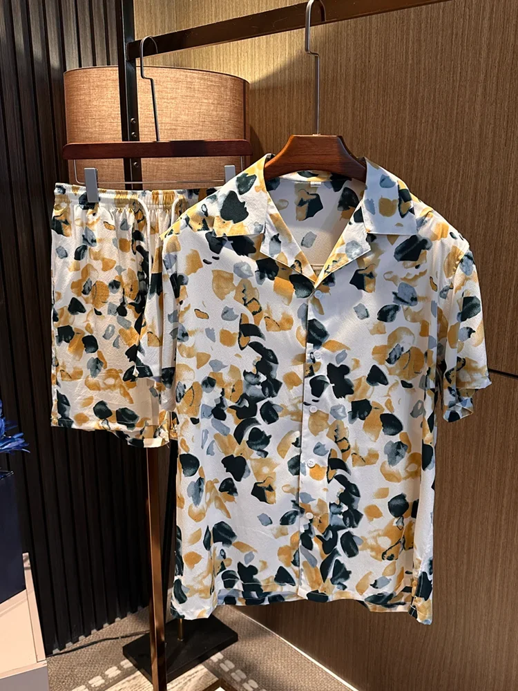

Cuban collar casual style! Mulberry silk double wrinkle anti-wrinkle process! Summer flower shirt shorts set