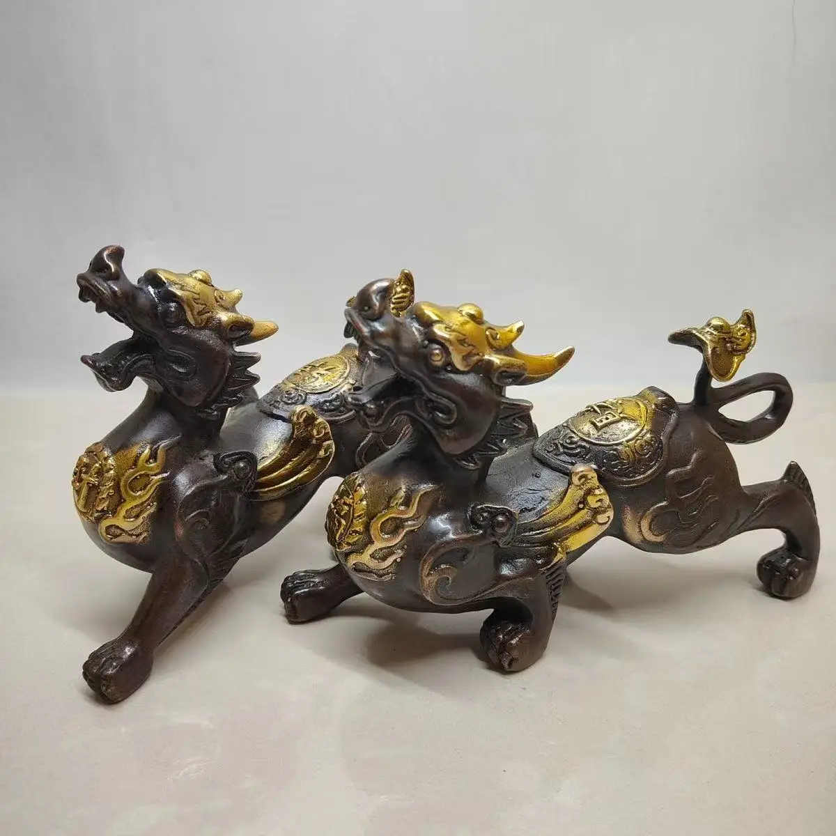 Very rare old copper roaring sky beast statue, A Pair