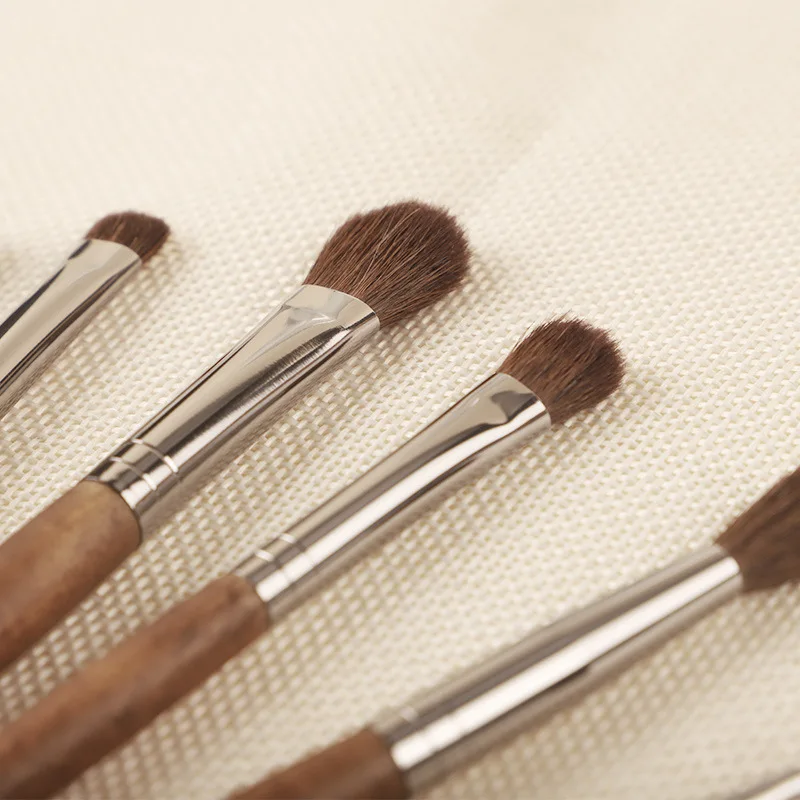 Juego de brochas para sombra de ojos con mango de madera de 7 piezas con cerdas de crin - Brochas profesionales para contorno de nariz y maquillaje de ojos