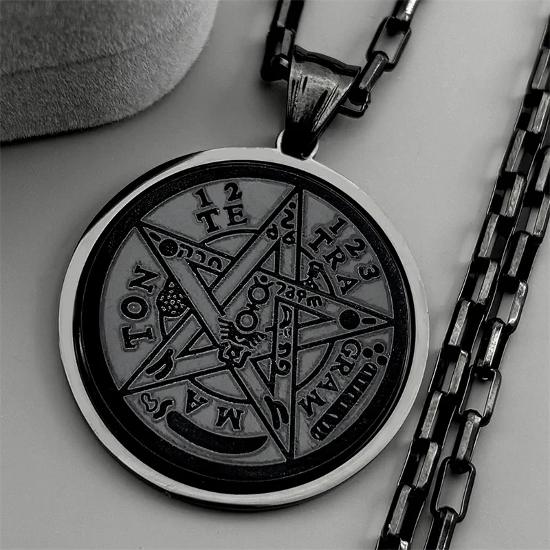 

Oriental Mystical Witchcraft Pentagram Pendant Jewish Hebrew Four Letters Men Women Lucky Amulet Male Punk Chain Jewelry Gift